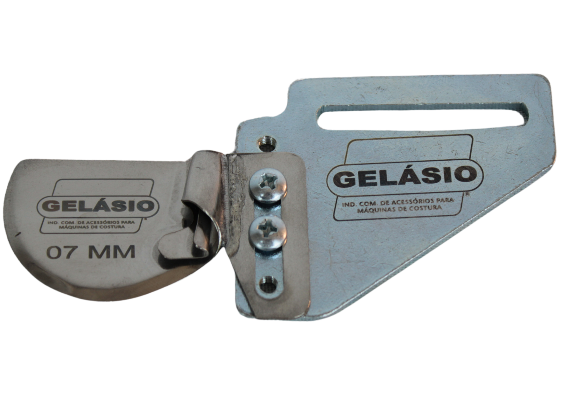 Aparelho Bainha de Lenço 0,7 cm – para Máquina Reta
